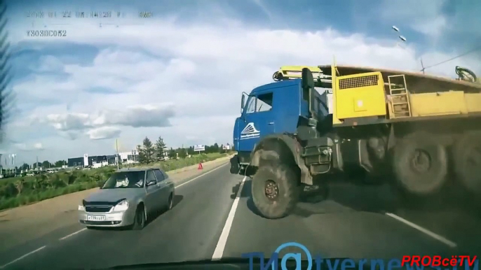 Аварии грузовиков Подборка Аварий и ДТП,Июль 2015 Car Crash Compilation Crash trucks December №31