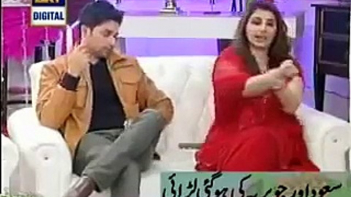 Javeria & Saud Fight In Nida Yasir Live Morning Show - Javeria Ne Saud Ko Dosri Shadi Karne Ka Keh Diya