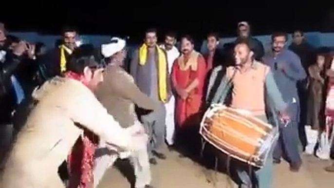 Punjabi bhangra, punjabi wedding dance, pakistani dance, punjabi mujra, punjabi stage dance, indian girls dance, home girls dance, local girls dance