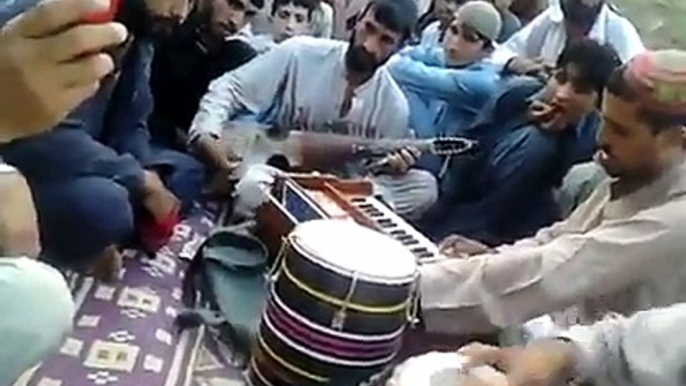 Tapay tang takor, da musafaro tapay, armani tapay, medani maylas, pashto songs, pashto dance, girls dance, pathan talent, rabab mangay