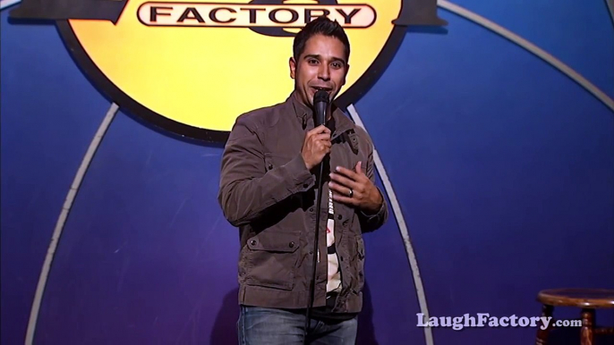 Erik Rivera - Latino Accents (Stand Up Comedy)  by Toba Tv