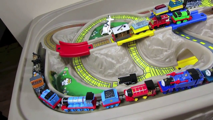 THOMAS AND FRIENDS TAKE N PLAY ISLAND OF SODOR TRAIN TRACK PLAYSET VICTOR GORDON JUGUETES