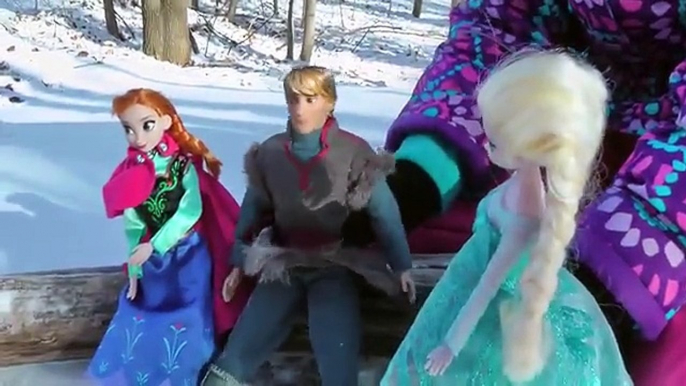 SLEIGHING! SNOW fun ! ELSA and ANNA toddlers play in SNOW and have fun (Latest Sport)