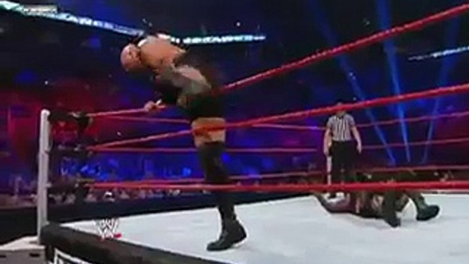 Big show vs Mark Henry  heavy weight wrestling (Wrestling Ring Breaks During wrestling)