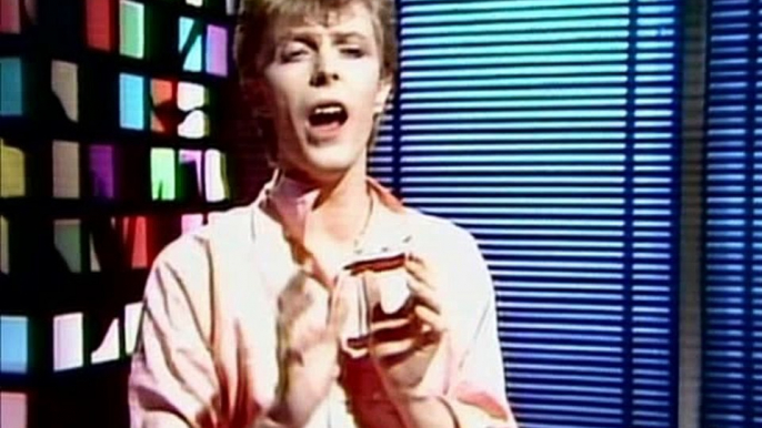 David Bowie: Bowie In The 70s - Vol. 2 - David Bowie - Trailer (Documentary, Music)