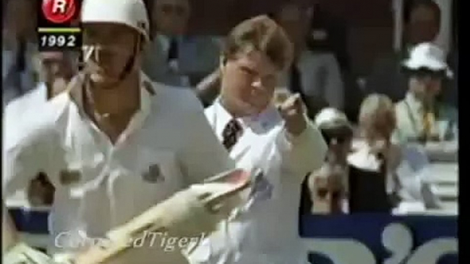 Killer Yorker Wasim Akram Shatters Jack Russell Stumps(1)