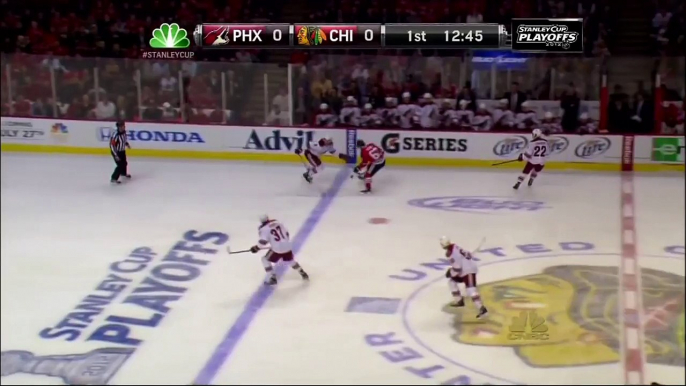 Mike Smith robs Toews. Phoenix Coyotes vs Chicago Blackhawks 41712 NHL Hockey