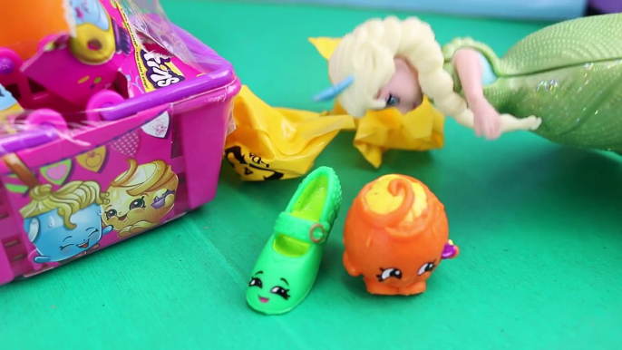 Giant Play Doh Surprise Egg Bubble Guppies Toy Stacking Cups Supermarket Frozen Elsa Molly Mermaids