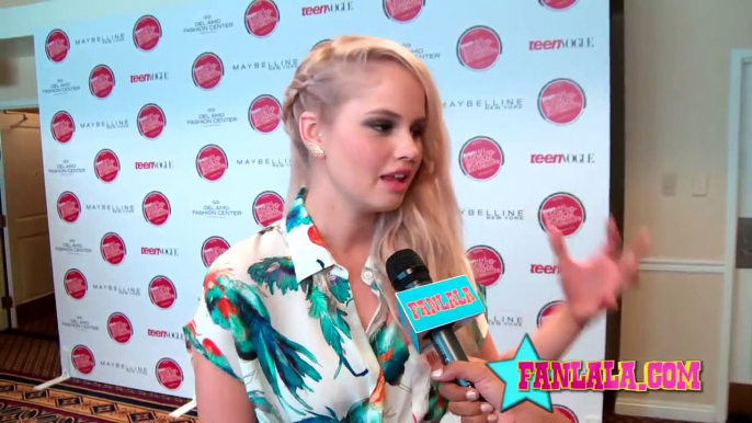 Jessie Wedding, Season 4 Details & Directing with Debby Ryan