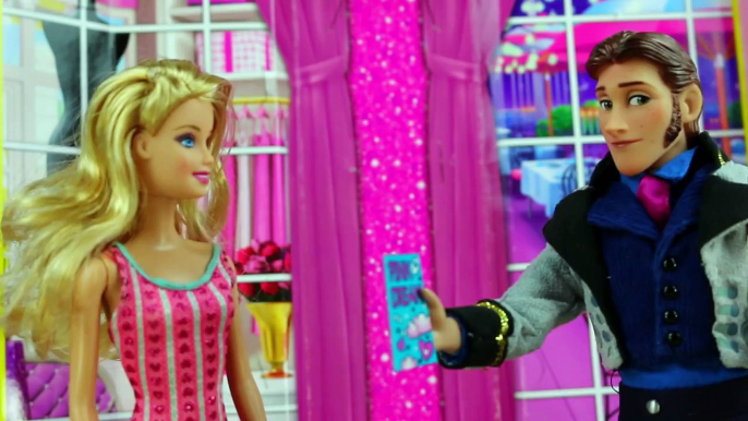 Frozen Anna Saves Kristoff when Hans Kidnaps Kristoff and wants to Marry Anna DisneyToysFan