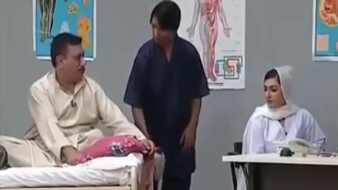 Doctors, Patients flirts with Beautiful Nurse - Khabardar Best Comedy