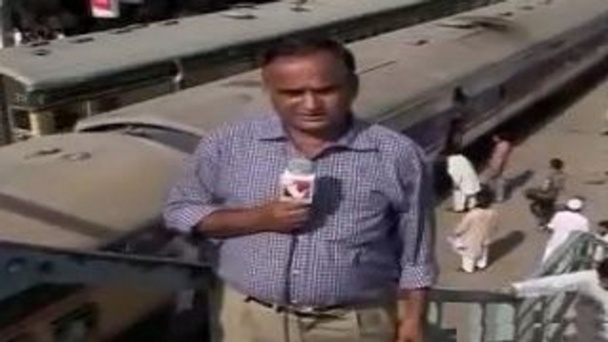 Funny Pakistani News Reporter And People At Karachi - Very Funny Dont Miss-Top Funny Videos-Top Prank Videos-Top Vines Videos-Viral Video-Funny Fails