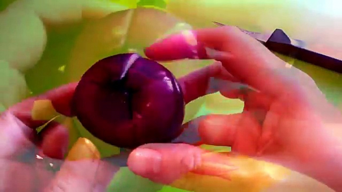 Цветок из красного лука! Flower of red onion! Украшения из овощей! Decoration of vegetables!