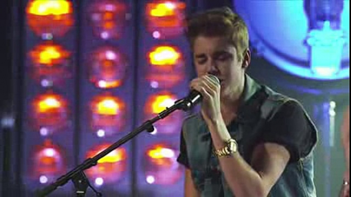 Justin Bieber - Boyfriend (Acoustic) (Live)