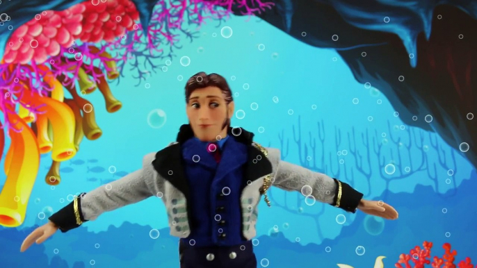 Elsa & Anna Save Hans from Being Eaten by a Shark. DisneyToysFan