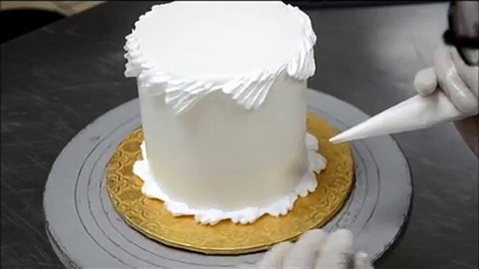 Fast Way to decorate cake with buttercream icing   Decorating Cakes