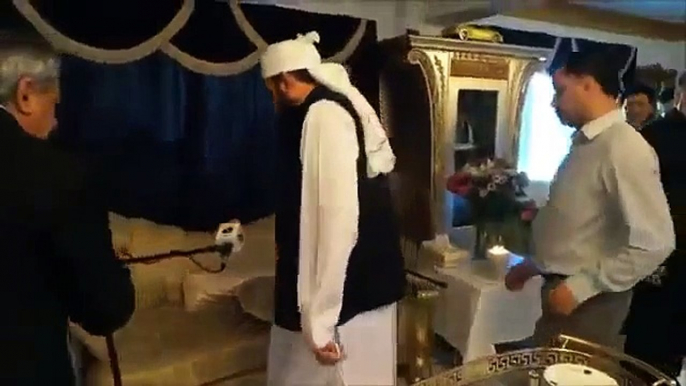 MAULANA TARIQ JAMEEL AT TARIQS HOUSE MANCHESTER UK - Latest Bayan Mualana Tariq Jameel (4)