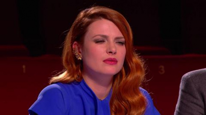 Nouvelle Star : Elodié Frégé émue aux larmes par un candidat