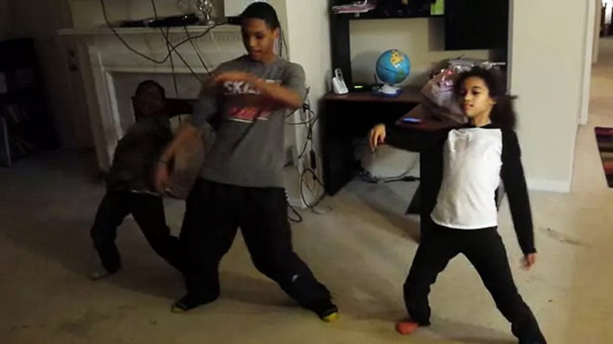 Kids dancing to I'm the map