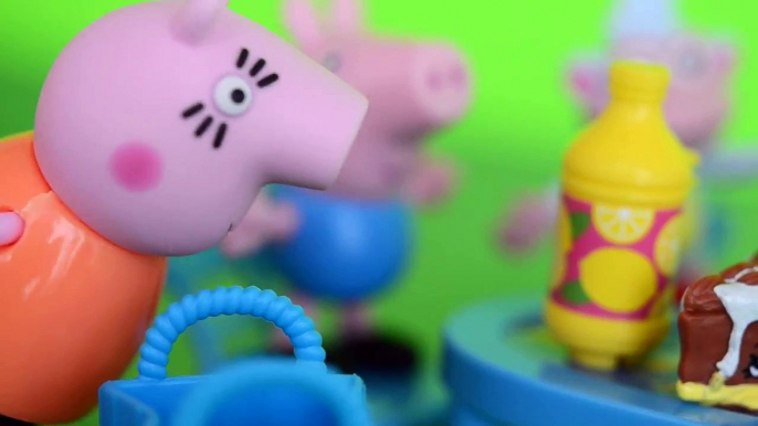 Pig George e Familia Peppa Pig no Piquenique Completo em Portugues DISNEYTOPTOYS [PARTE 2]