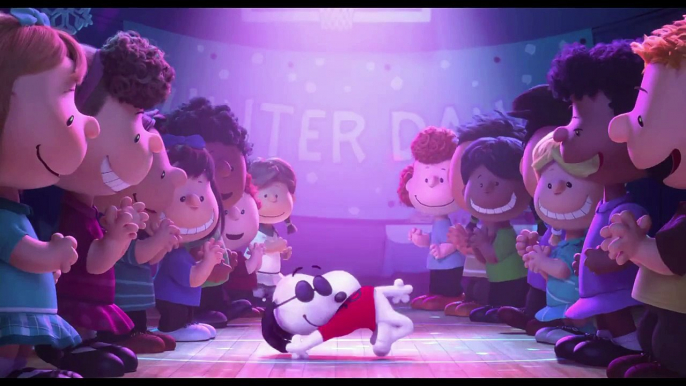 Snoopy and Charlie Brown the peanuts movie Trailer with Turkish subtitles