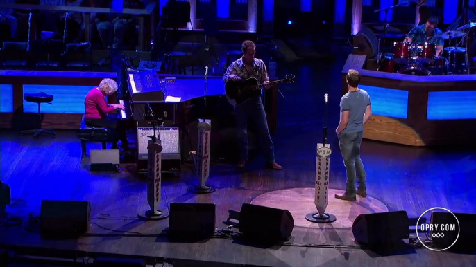 Josh Turner's Grandma, Lois Cunningham - "How Great Thou Art" | Live at the Grand Ole Opry | Opry