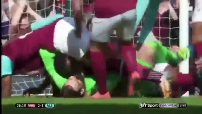 West Ham goalkeeper adrian Goaaalll he is like a player [HD, 720p]