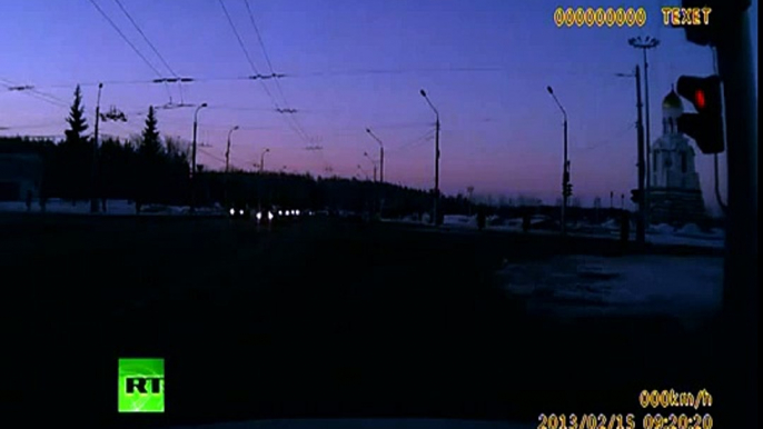 Russian Meteor Explosion ~ Spectacular Dash Cam Video Of Meteorite Fireball Falling In Urals