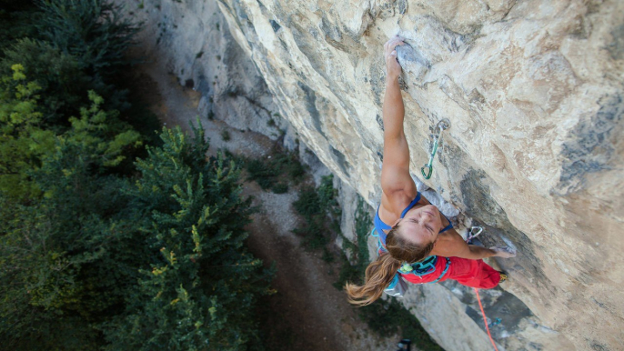 Caroline Ciavaldini Impresses Yuji Hirayama With Her Redpoint...