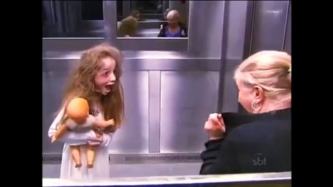 Ghost Girl in Elevator - Prank