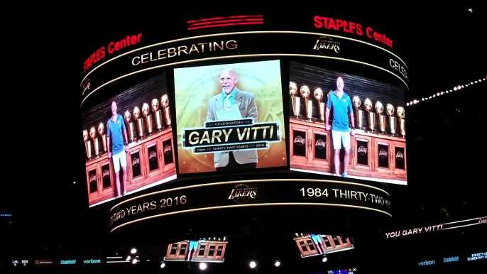 Los Angeles Lakers honor lead athletic tariner Gary Vitti