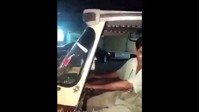 This Rickshaw Driver’s Song is Going Viral in India and Social Media