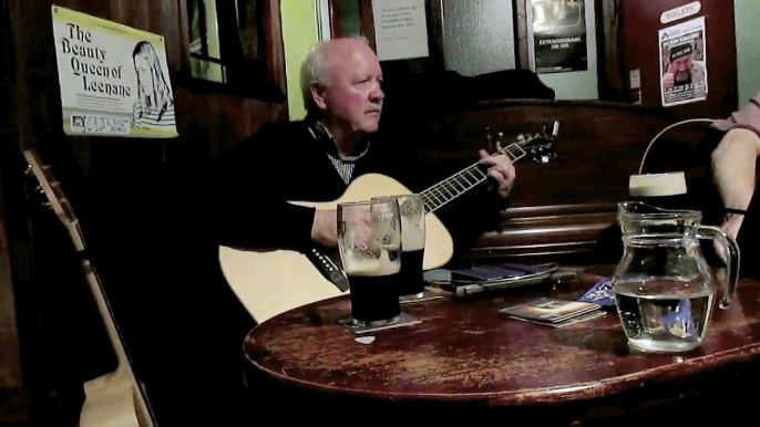 Alan McLean performs 'Carolina in my Mind' by James Taylor © at Charley Farrelly's. June 2014