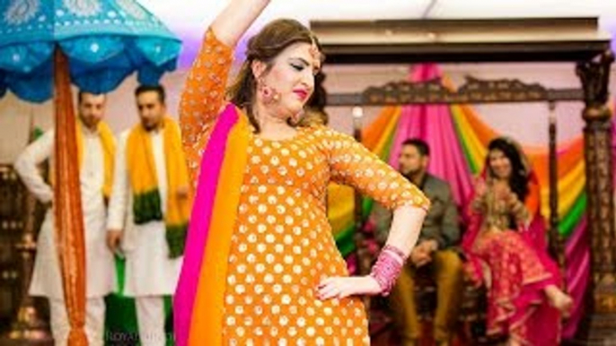 Most Viewed Pakistani Mehndi - Best Wedding Dance