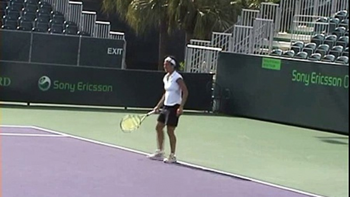 Francesca Schiavone practice in Miami 2008 1