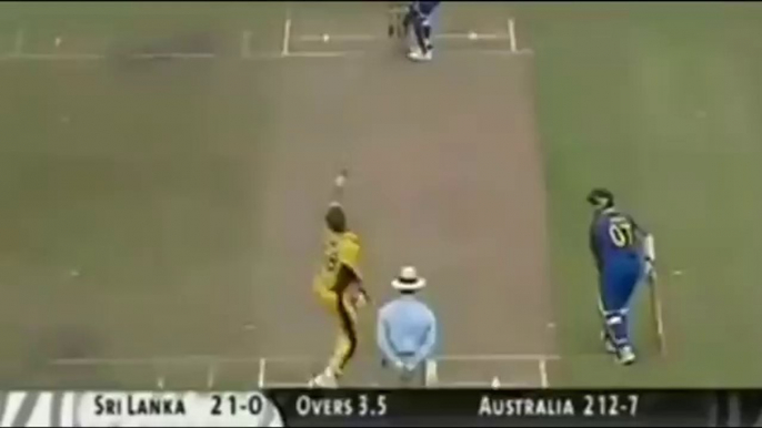 Brett Lee Yorkers - 200 wickets Clean Bowled