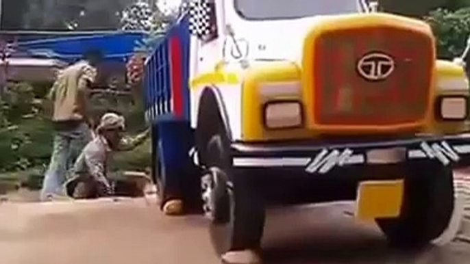 Ha Ha Shocking Truck Washing-Funny Videos-Whatsapp Videos-Prank Videos-Funny Vines-Viral Video-Funny Fails-Funny Compilations-Just For Laughs