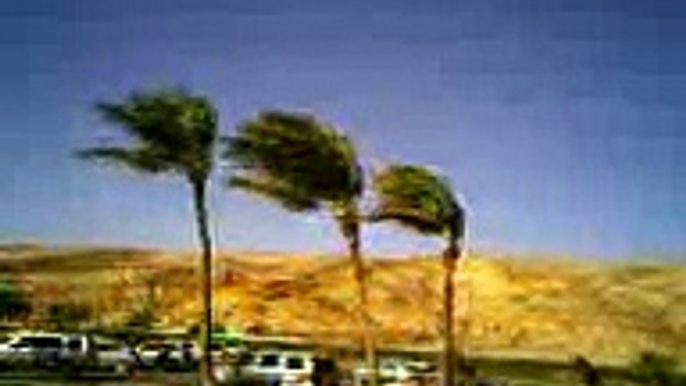 Strong winds on Maui 11-27-2011