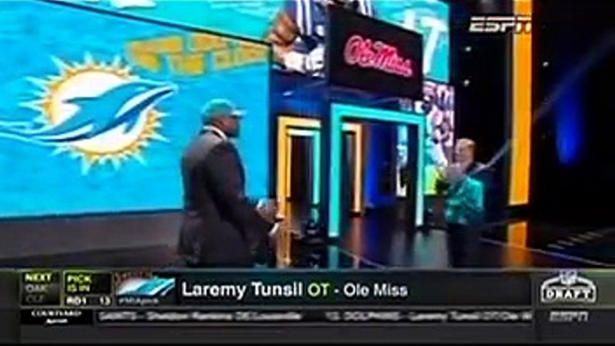 Miami Dolphins draft Laremy Tunsil in the 1st Round of the 2016 NFL Draft