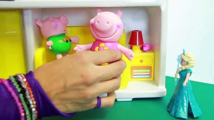 Novelinha Elsa Frozen Visita a Casa da Peppa Pig bibi crianças em portugues barbie bebes toys pig