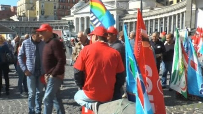Napoli - Turismo, sciopero degli operatori contro mancato rinnovo contratto (06.05.16)