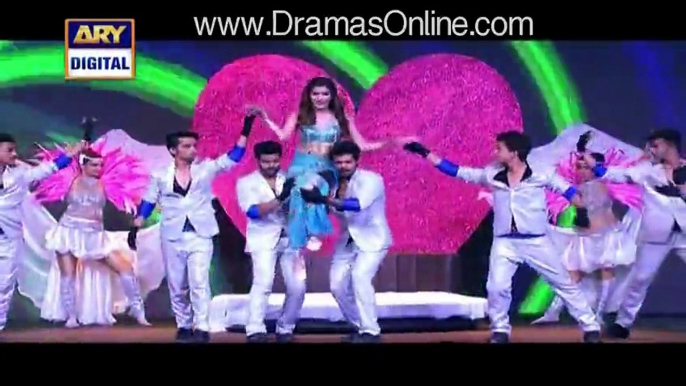 Mehwish Hayat Performance With Vulgar Dressing In ARY Film Awards