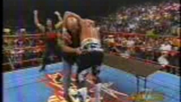 WWE - Goldberg Jackhammers Hulk Hogan through a table