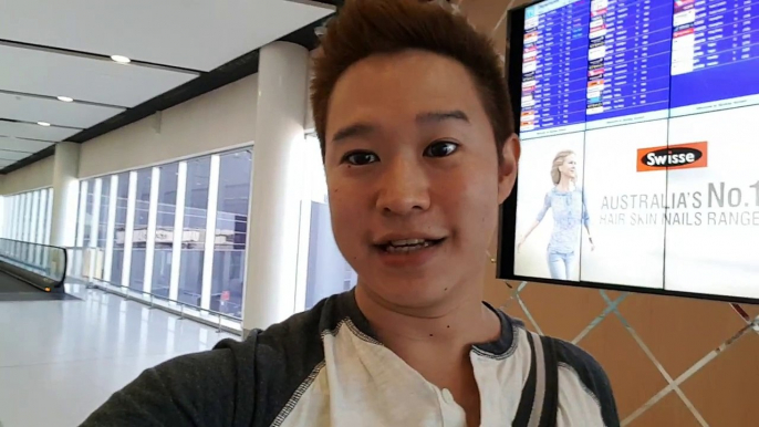 Daily vlog #40 -  I'm at the airport