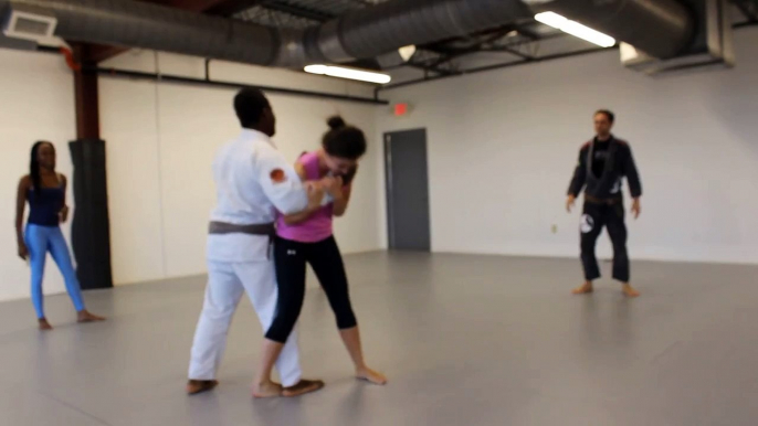 Girl Jiu-Jitsu Crew - Starting Self-defense Training