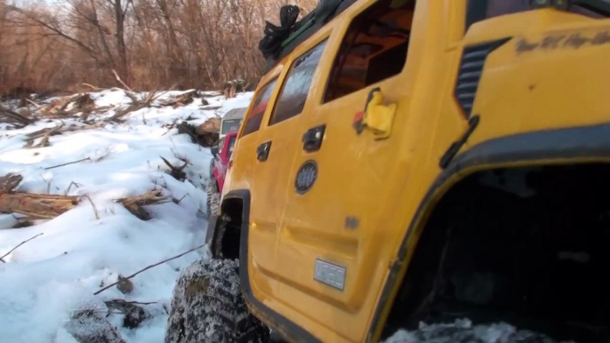 RC TRUCKS OFF Road - Hummer H2 vs Jeep Wrangler Rubicon vs Toyota Hilux vs Land Rover Defender 90