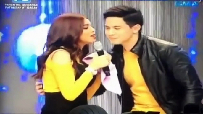 Eat bulaga Kalyeserye March 23 2016. Alden kissed maine sa lips