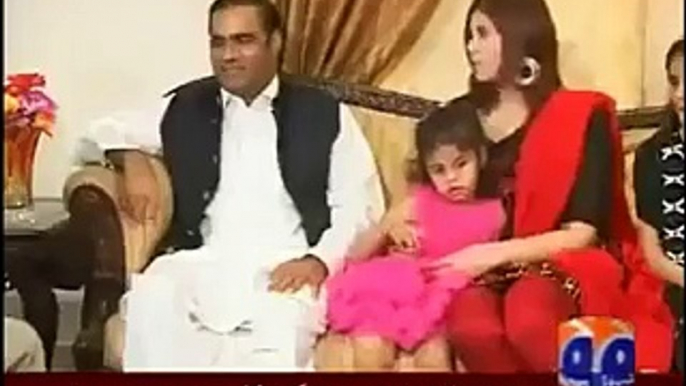 See Abid Sher Ali Shamed When Her Daughter Talking About Him-Shocking Reply of  Abil Sher Ali Beti -Mere Papa Main Aik Bhi Achi Baat Nahi - Abid Sher Ali