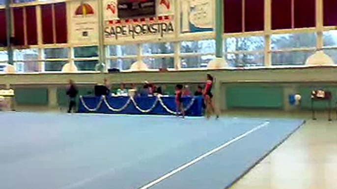 Mariëlle en Noa Acrogym Winschoten 26-01-'08