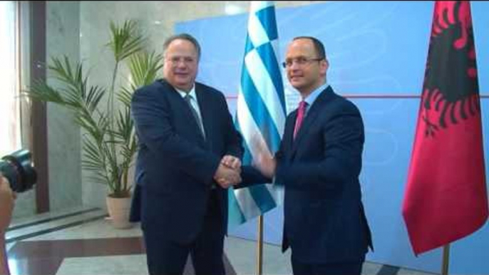 MINISTRI I JASHTEM GREK KOTZIAS KETE TE HENE NE TIRANE,DISKUTOHEN ÇESHTJET PEZULL LAJM mpg